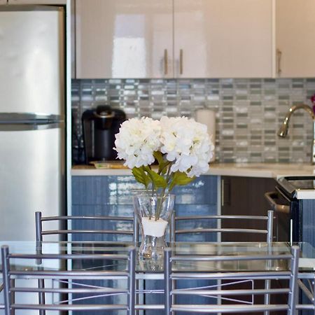 10 Minutes From Nyc - Astoria Lic Queens Cityview Ню Йорк Екстериор снимка